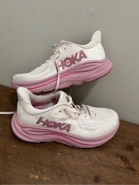 Hoka Women’s Size 8 Sneakers